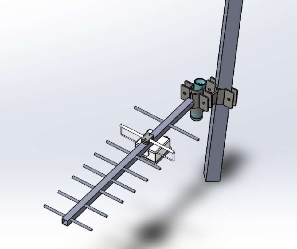 AYN · Antenna Yagi espressamente destinata a TV UHF e array multifaccia